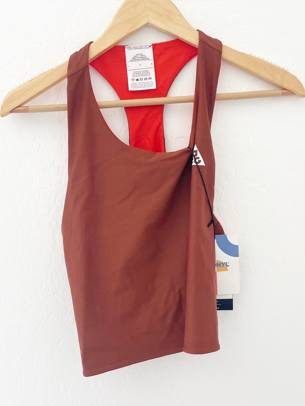Nike ACG reversible tree frog tank top size large